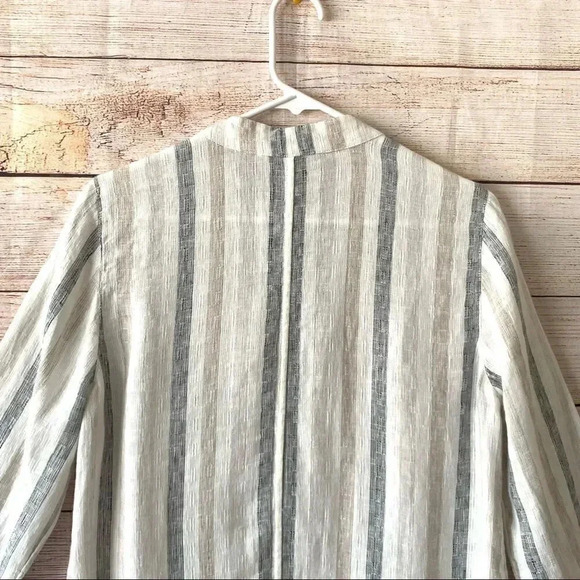 Soft Surroundings Linen Button Front Blouse Women’s Size PM Side Slit Beige Top - Picture 10 of 11